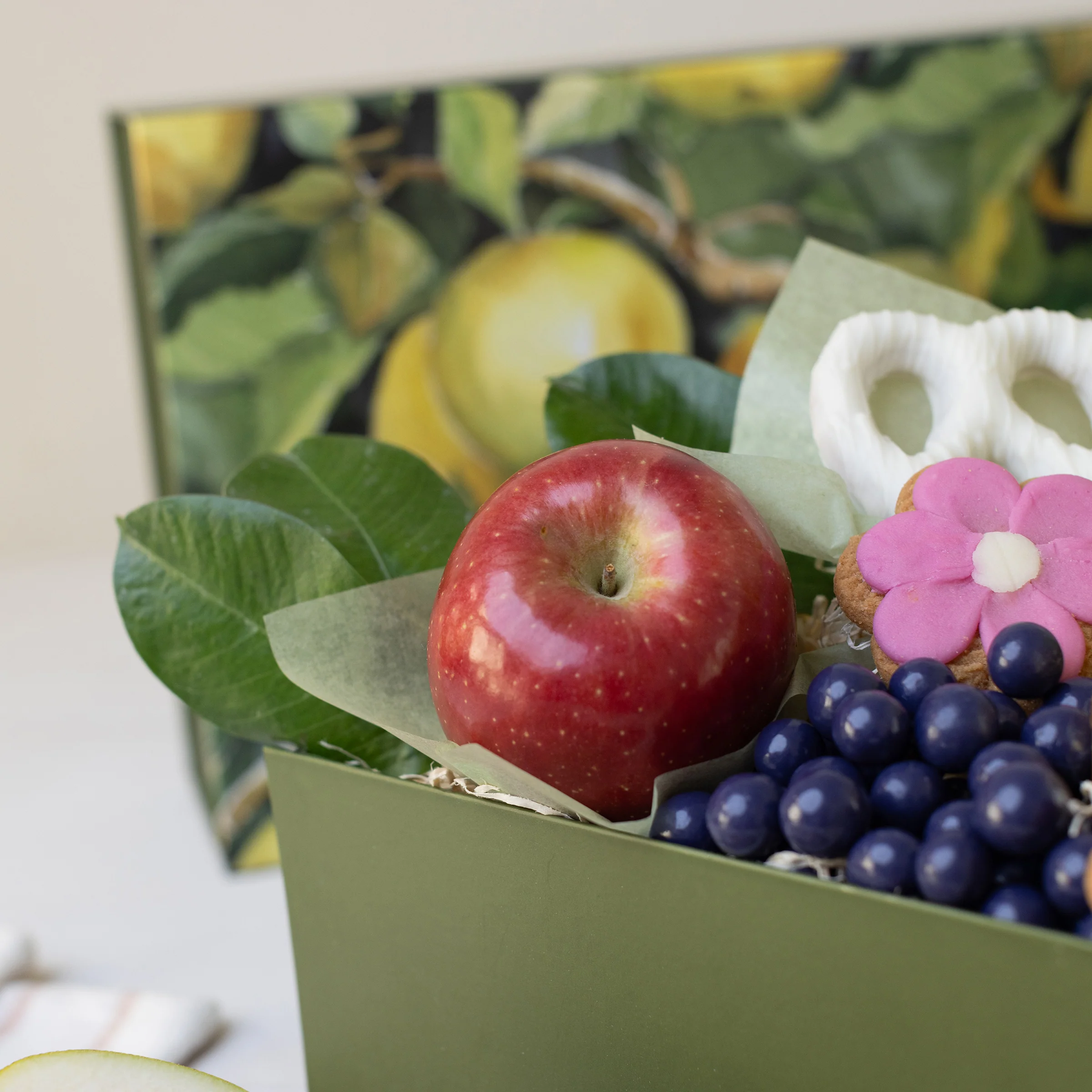 Grand Mother's Day Gift Box - Image 5