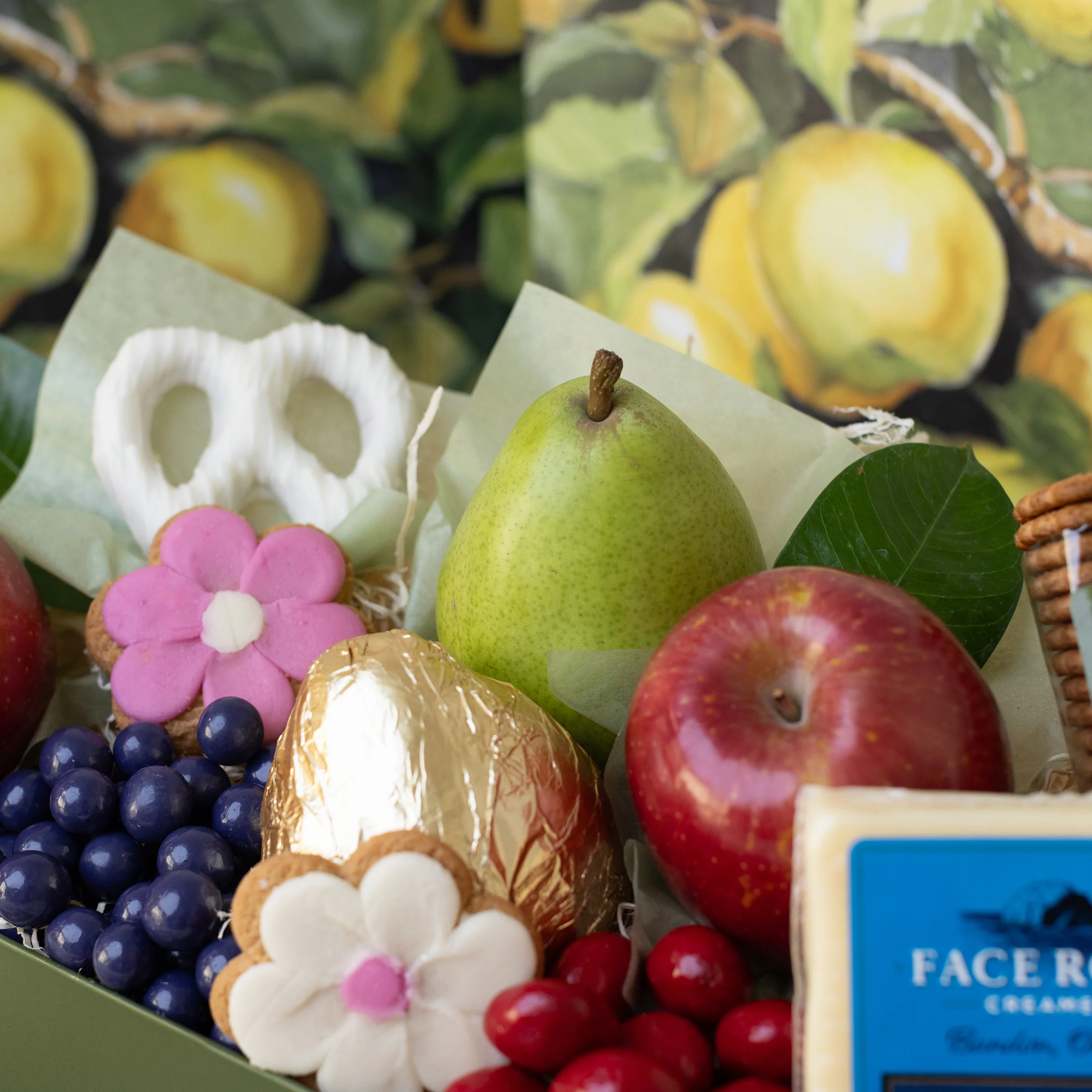 Grand Mother's Day Gift Box - Image 7