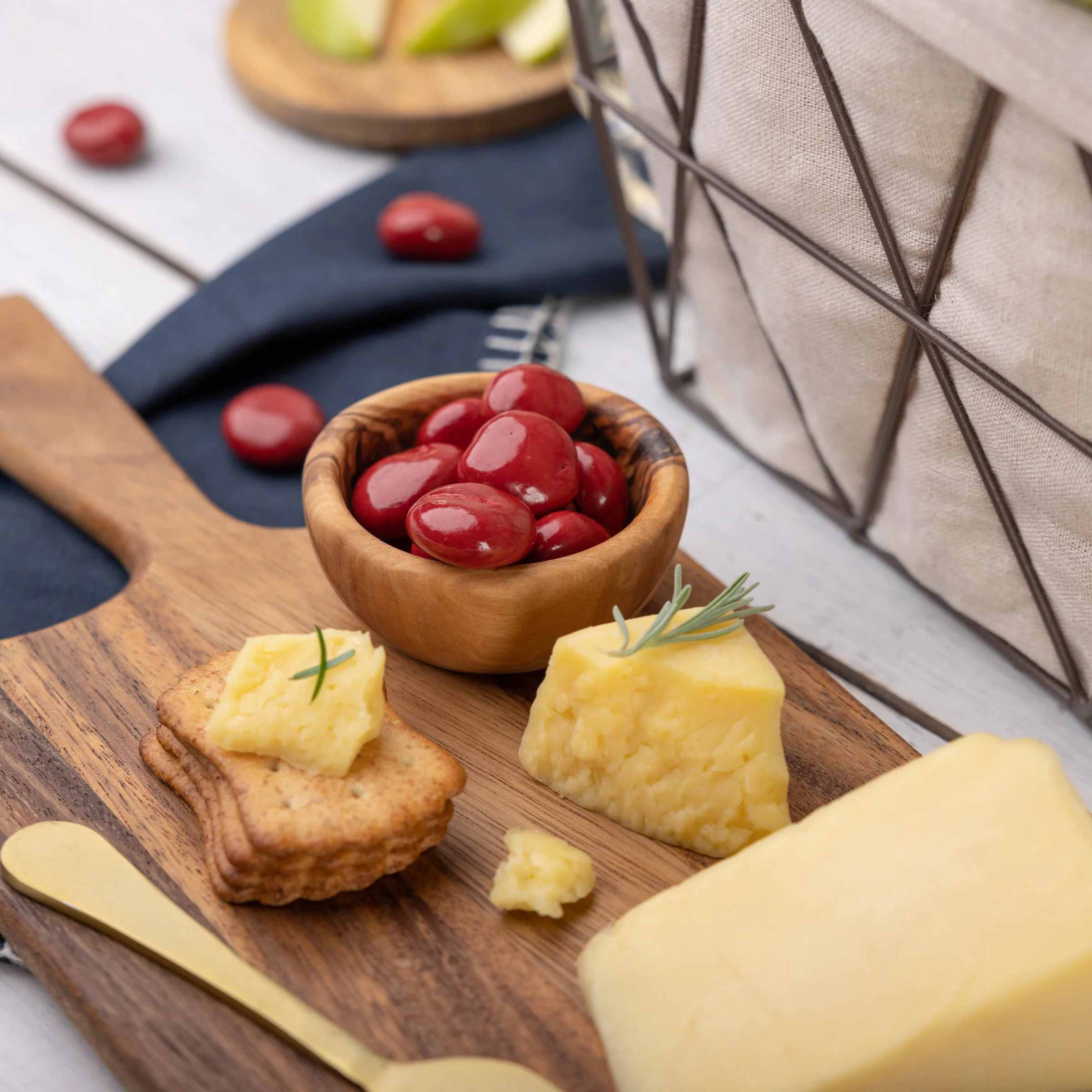 Legacy Cheese Basket - Image 15