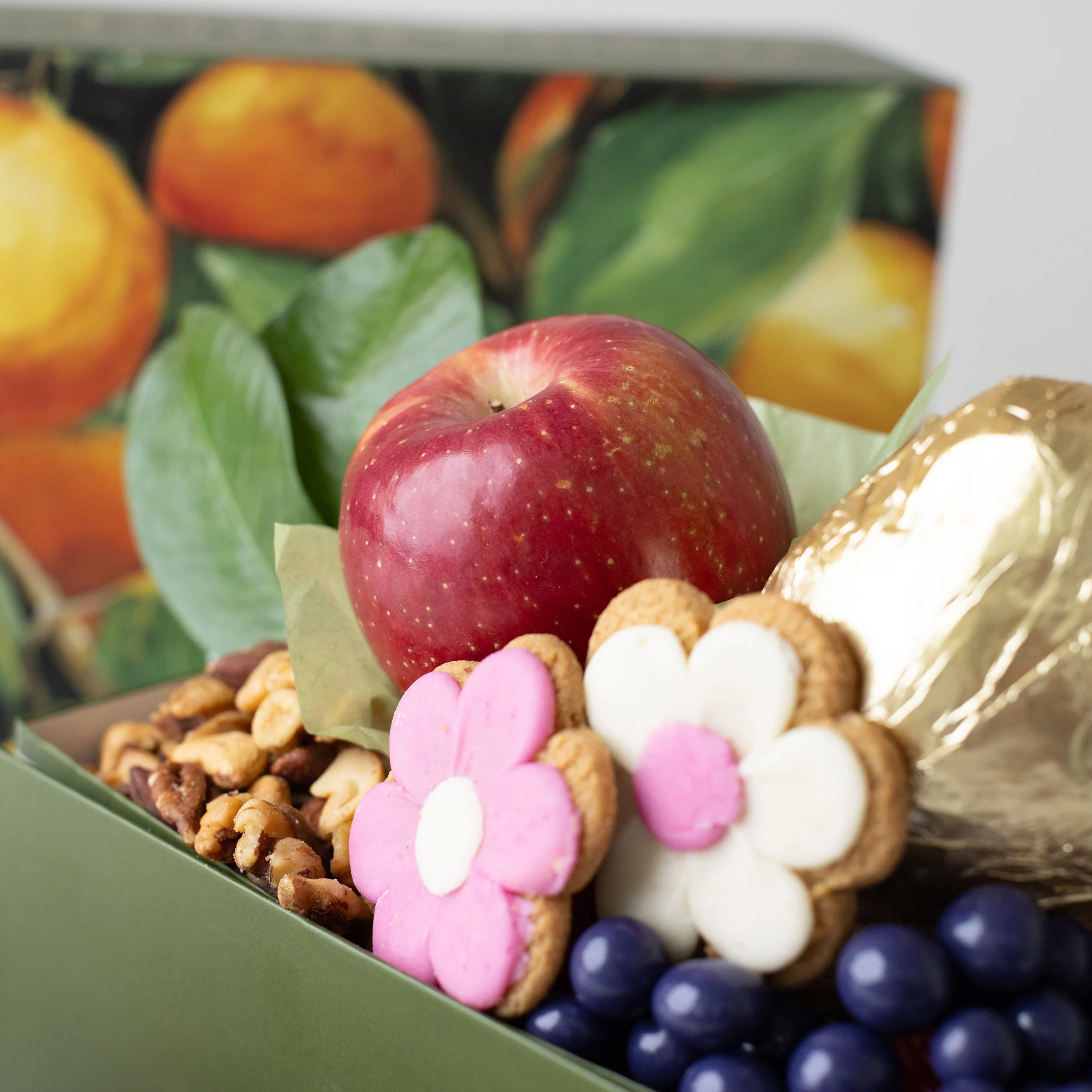 Classic Mother's Day Gift Box - Image 3